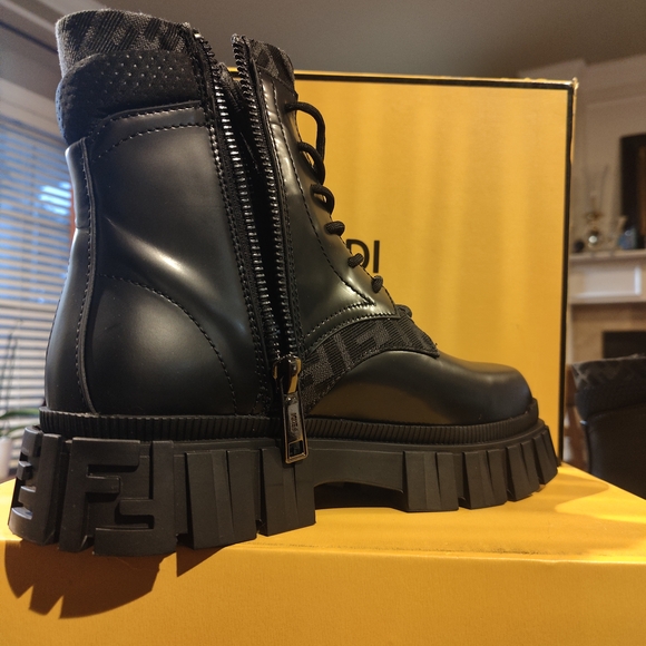 Fendi Men\'s Black Rugged Boots main image 6